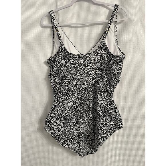 Lands' End NWOT Modest Resort Beach Floral Paisley Ruched 1-Piece Swimsuit XXL - Picture 3 of 5